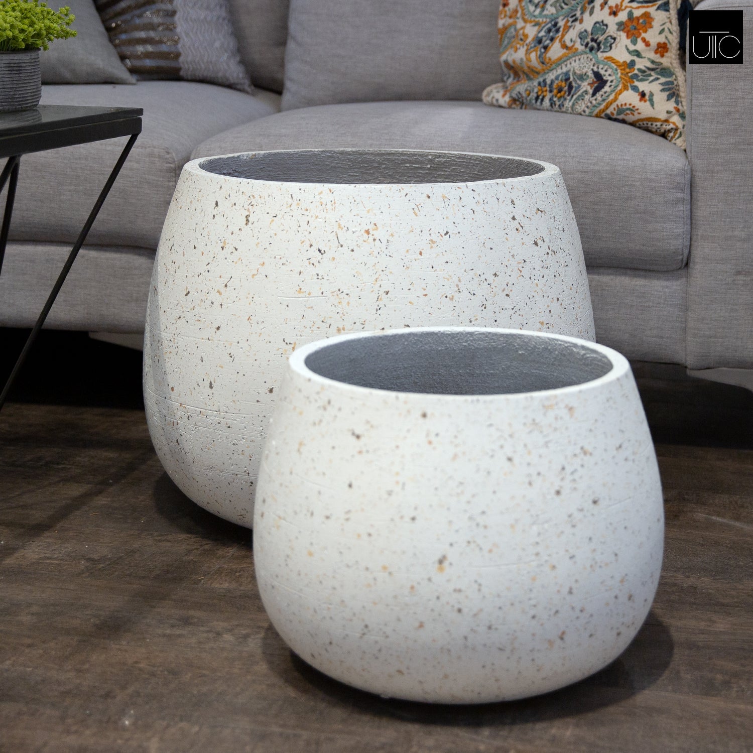 white plant pot set Elarien Cement Flower Pot (Set of 2) – Urban Trends Collection