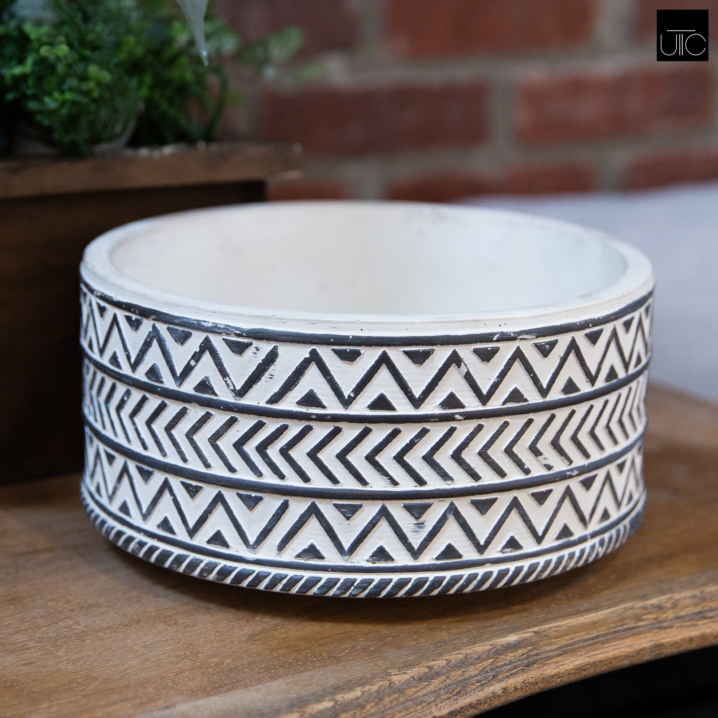 Ceramic Pot Washed Finish Black, White-4.5"H