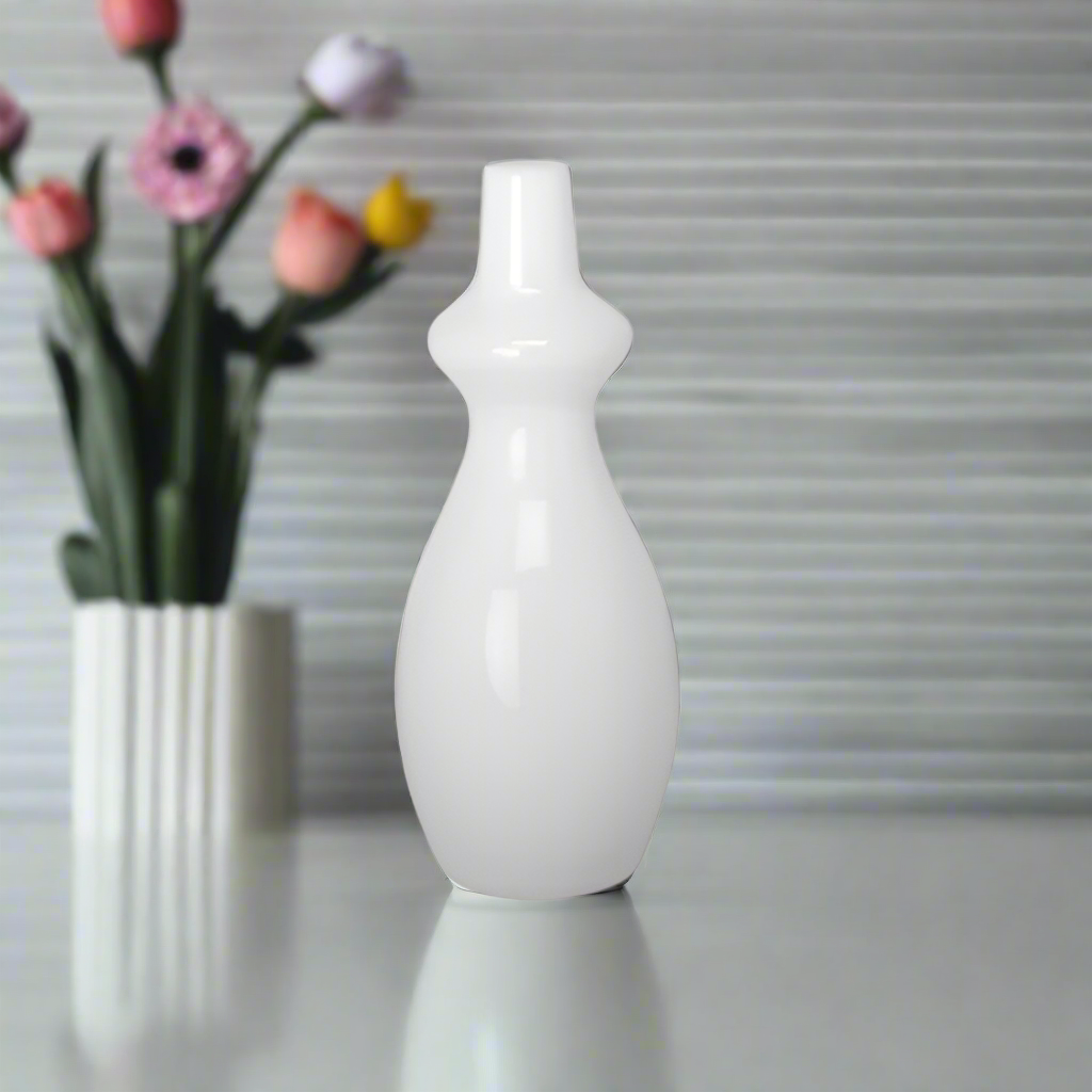 Kira Glossy White Ceramic Vase