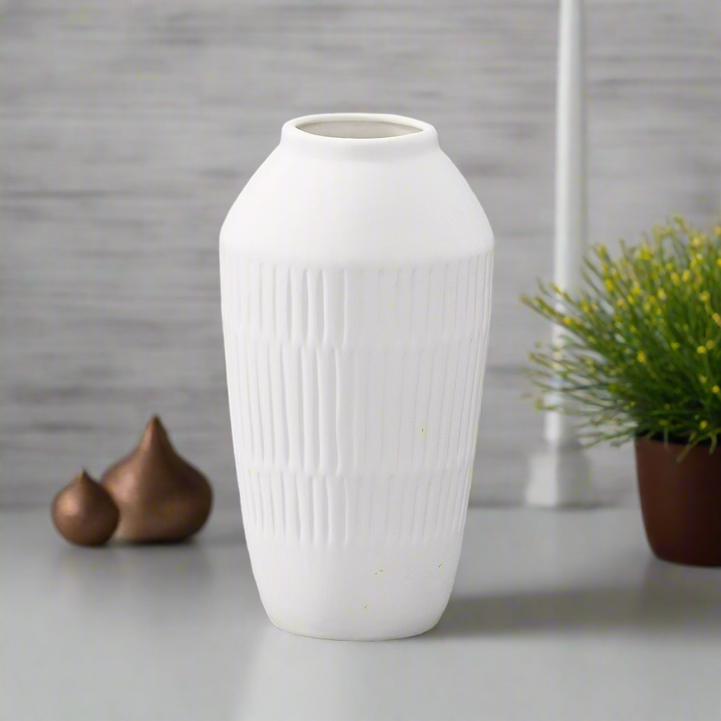 Venra Matte Ceramic Vase