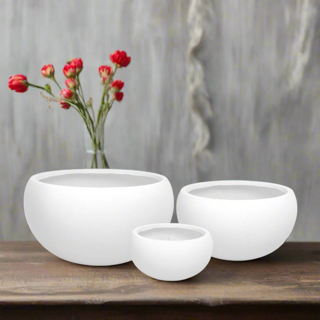 Noely White Fiberclay Planter Set (Set of 3)
