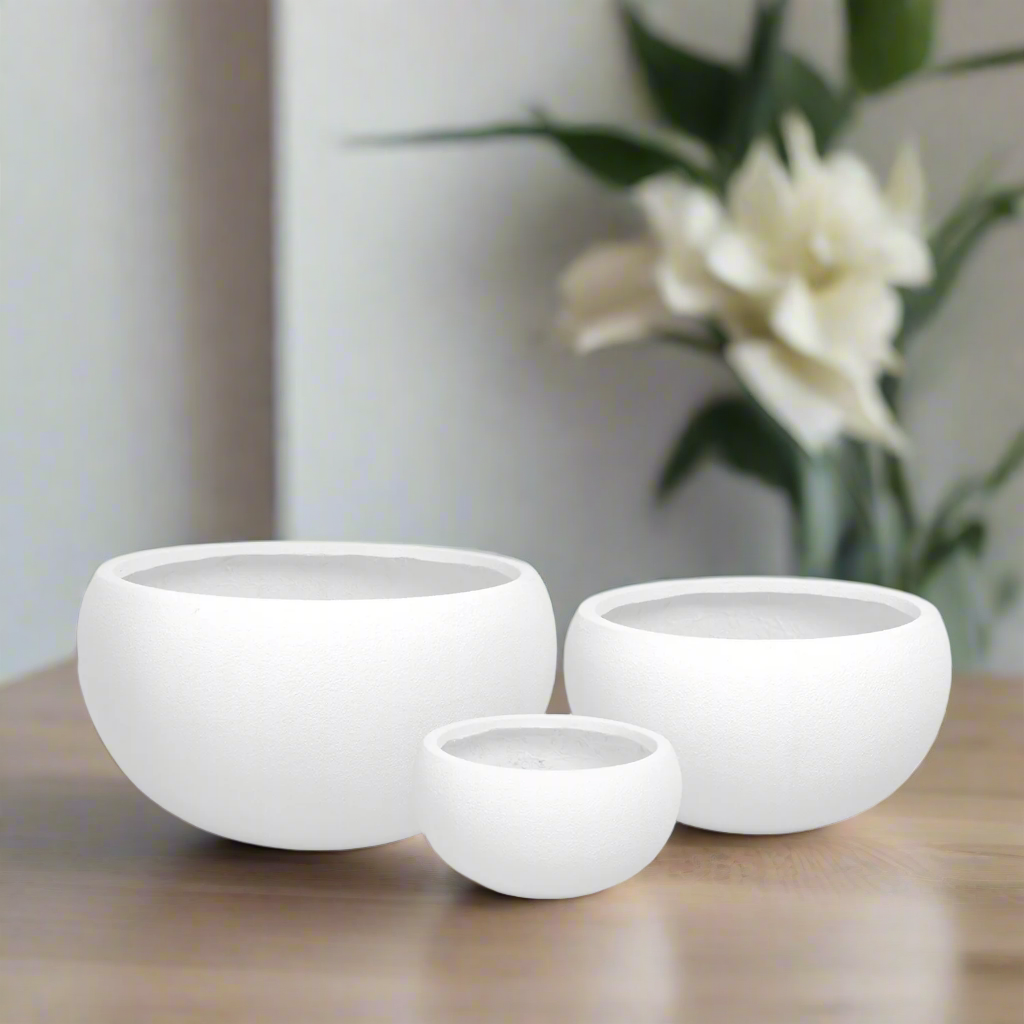 Noely White Fiberclay Planter Set (Set of 3)