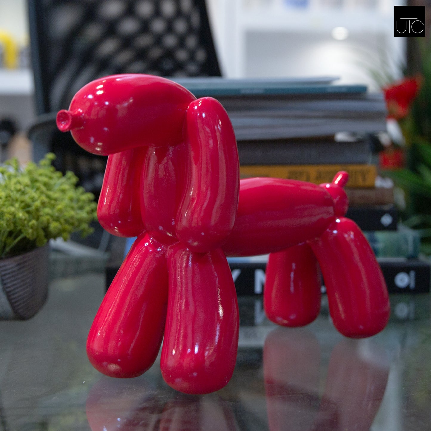 Moltero Resin Dog Home Decor