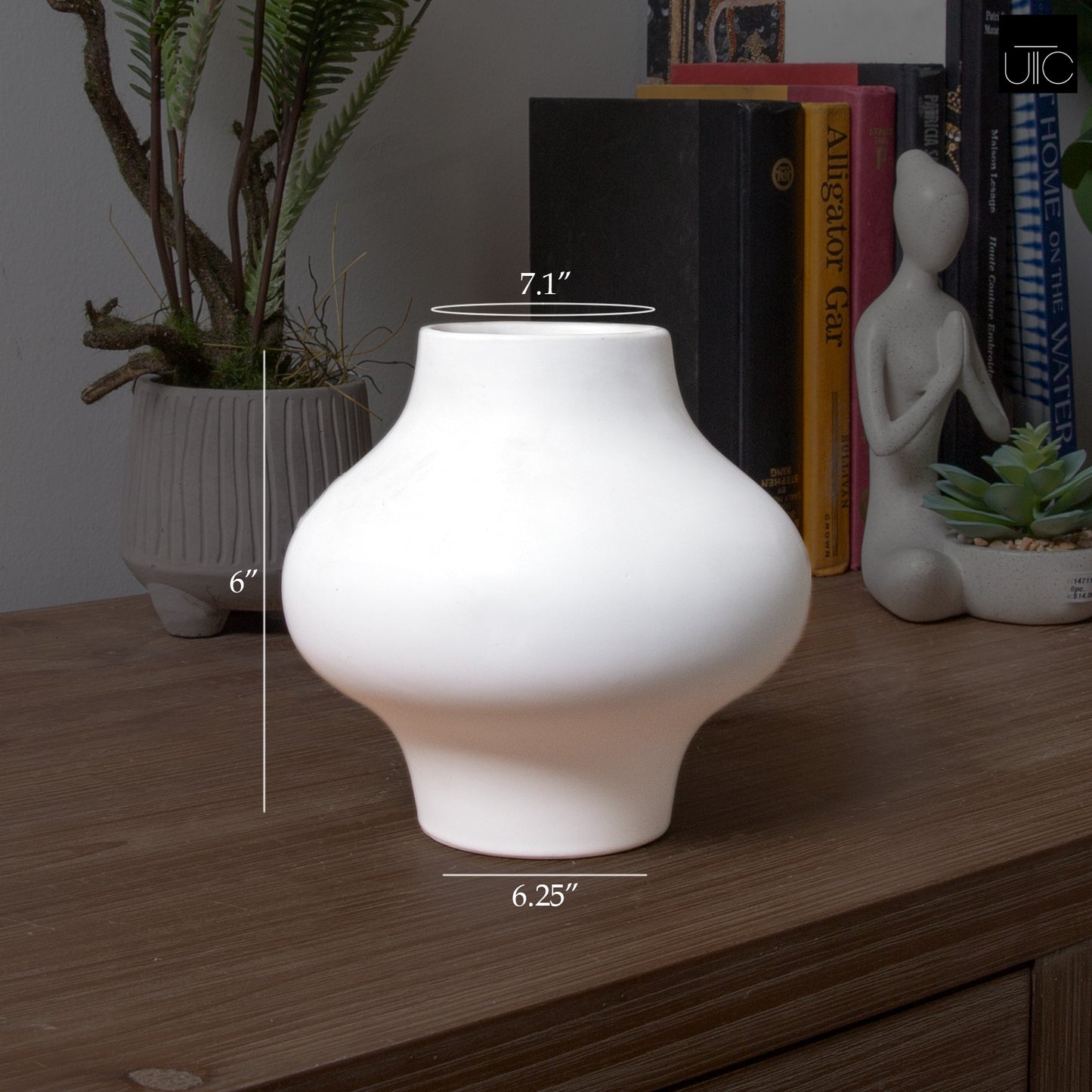 Selora Ceramic Round Bellied Vase