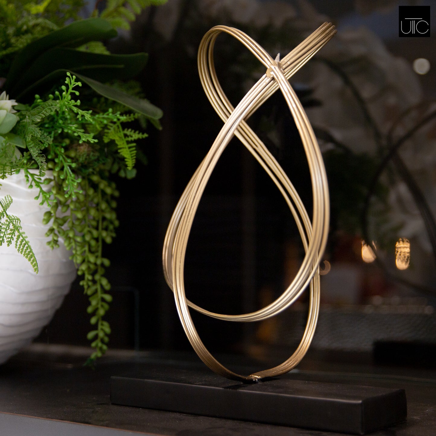 Zech Tangled Metal Table Decor