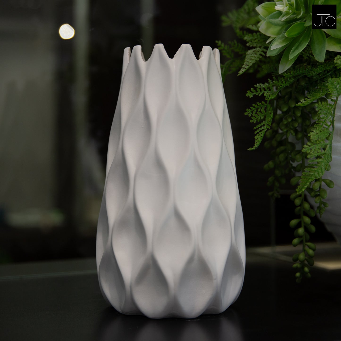 Valeen Spiked Diamond Design Ceramic Vase