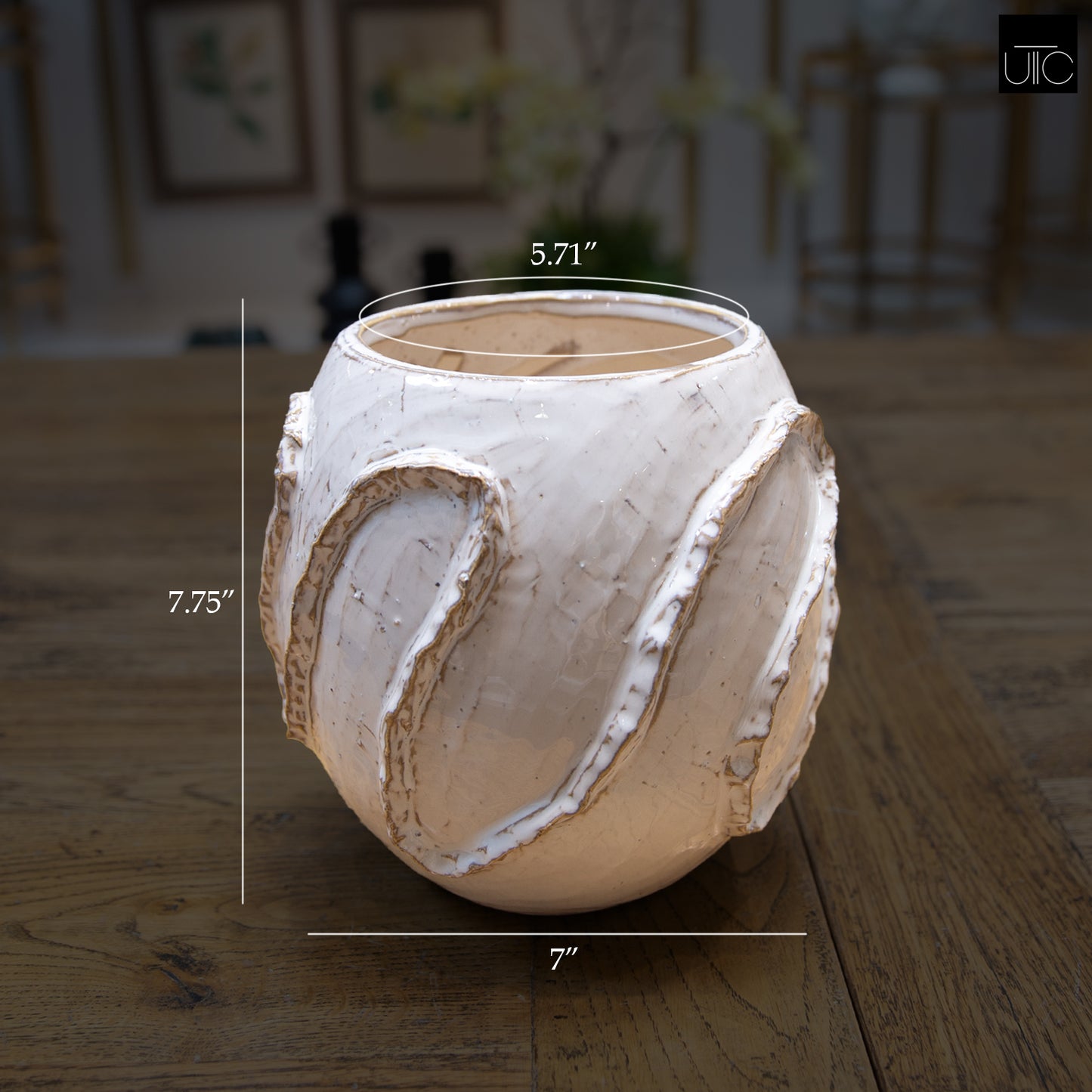 Ceramic Vase Finish White And Beige