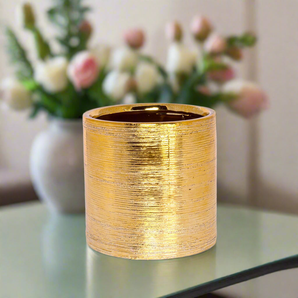 Gweyz Brushed Round Mini Vase in Gold