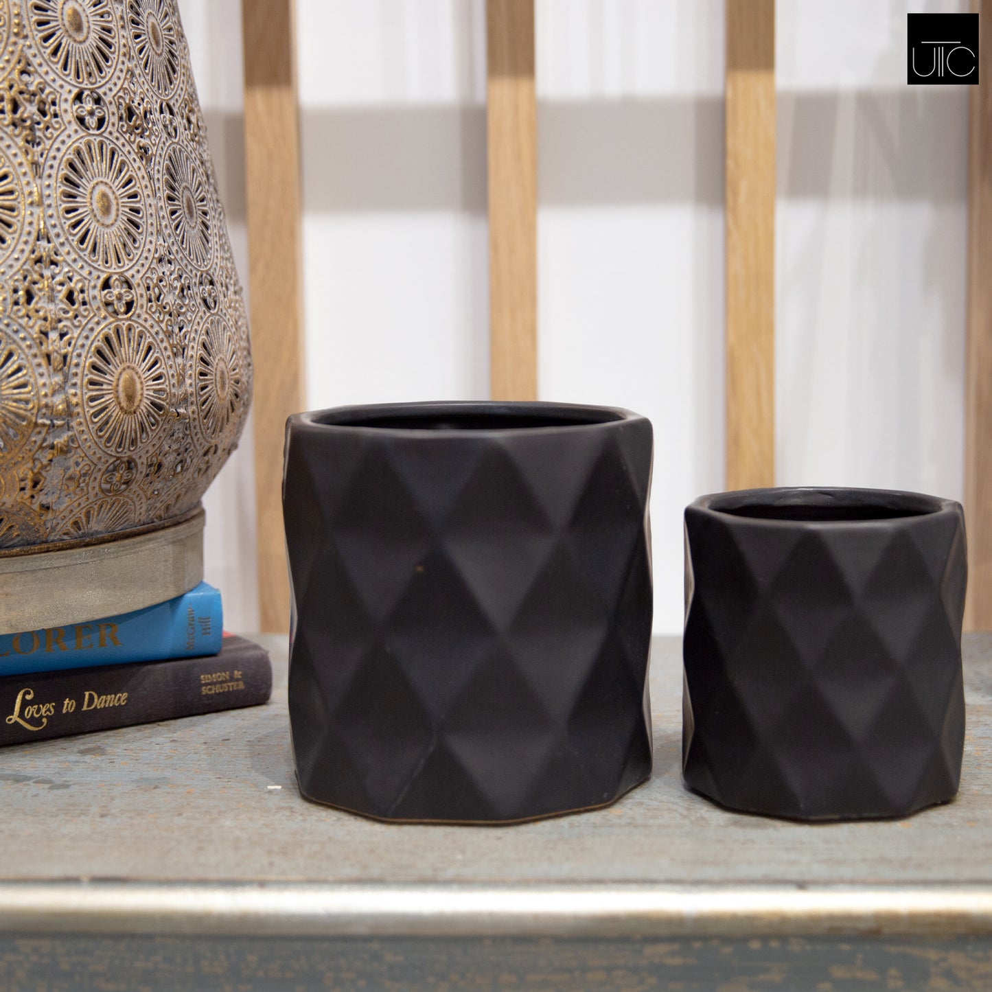 Ceramic Pot Matte Finish