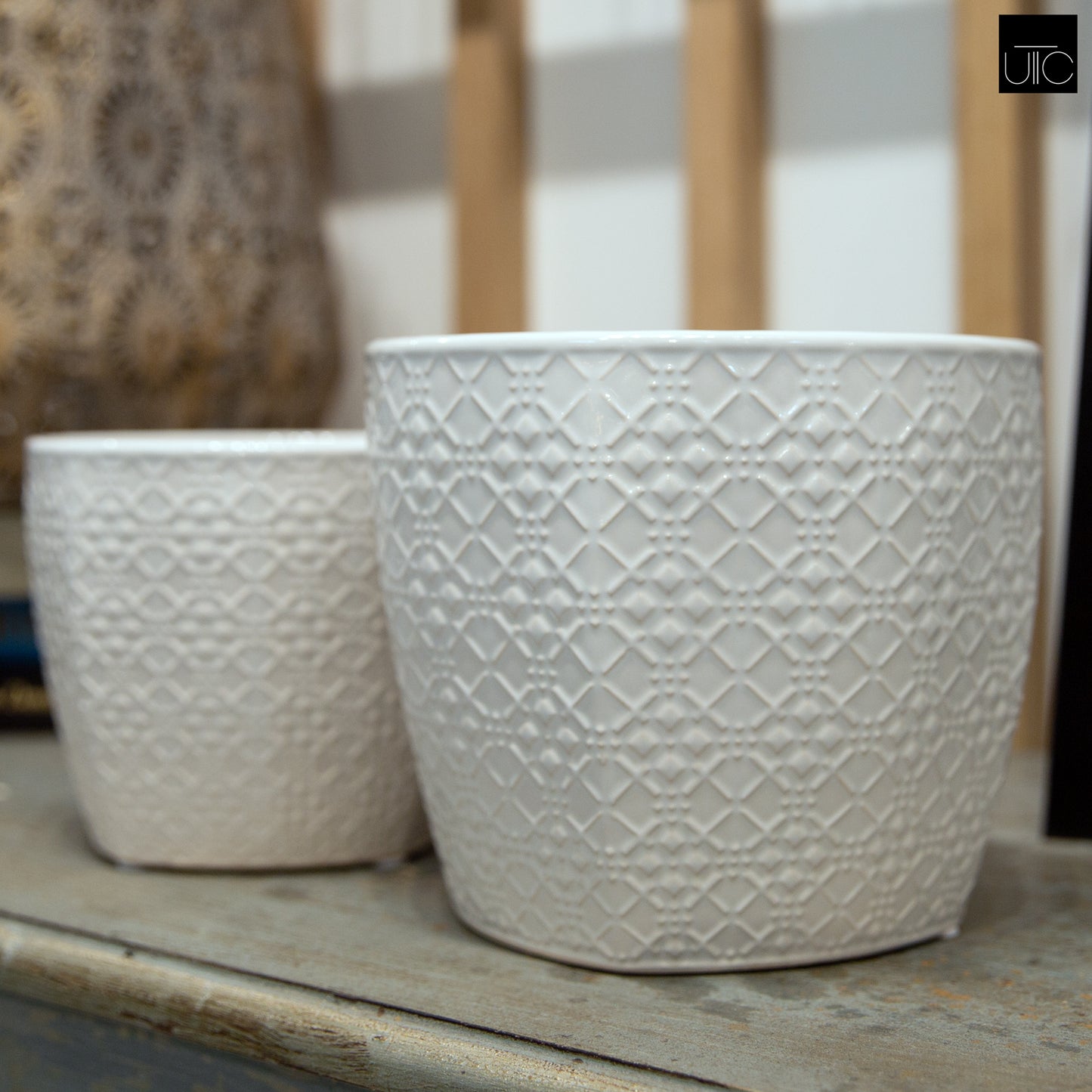 Ceramic Pot Gloss Finish White-5.25"H -76