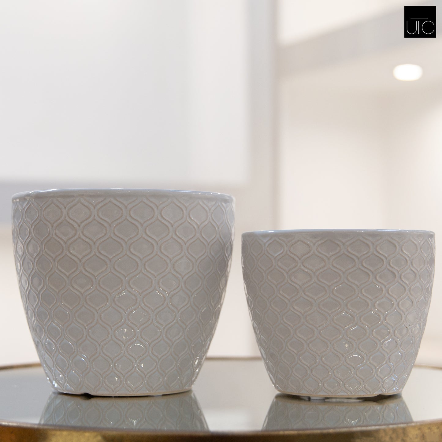 Ceramic Pot Gloss Finish White-5.25"H -79