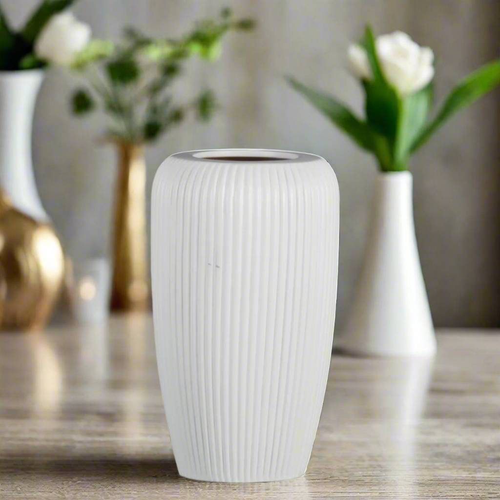 Caldre Vertical Combed Ceramic Vase