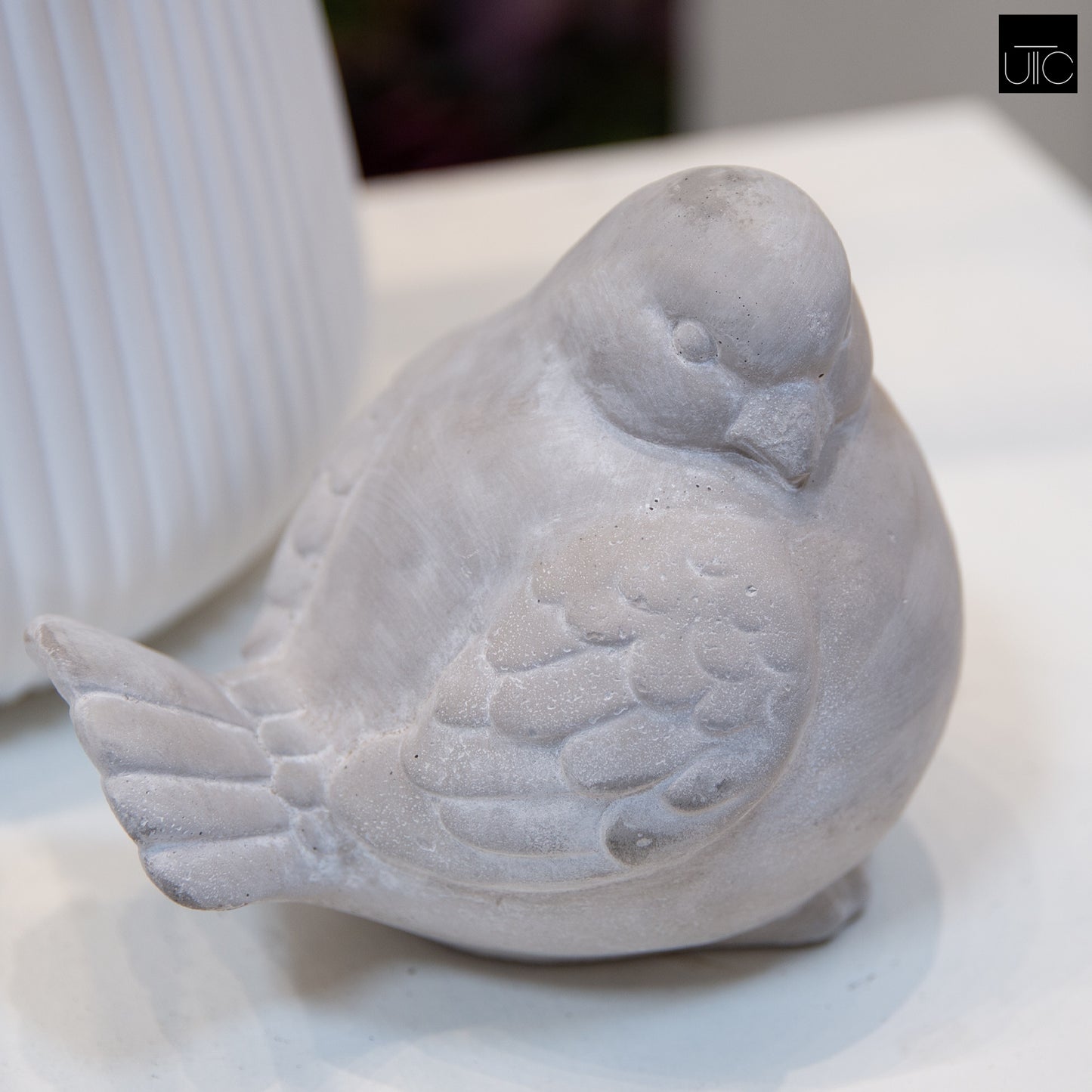 Nevelle Cement Sitting Bird Figurine