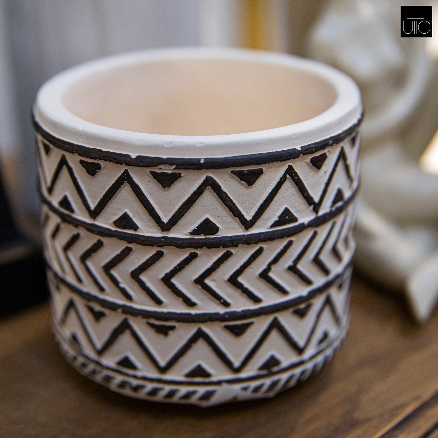 Ceramic Pot Washed Finish Black, White-4.25"H