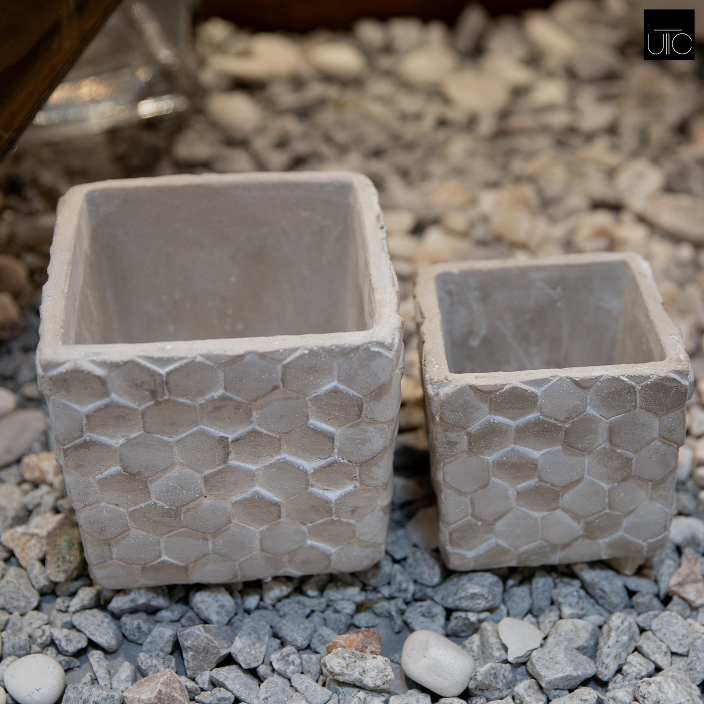 Gaia Cement Scales Square Pot Set (Set of 2)
