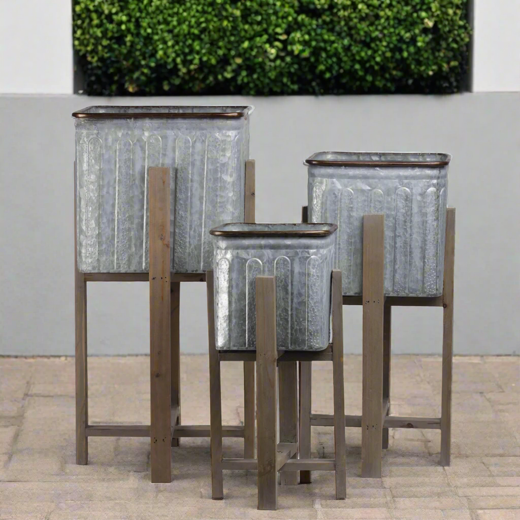 Alden Metal Square Planter Set with Wooden Stands (Set of 3)