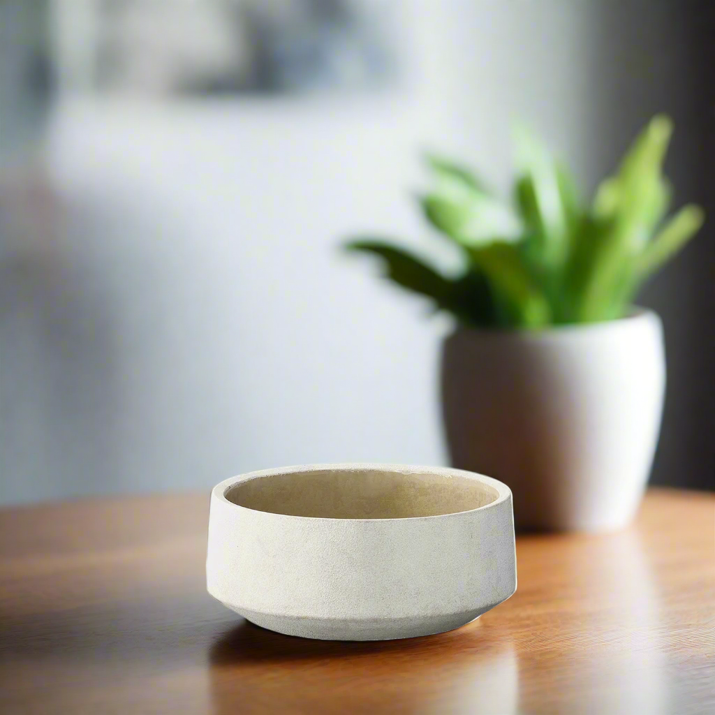 Mahalia Terracotta Round Pot