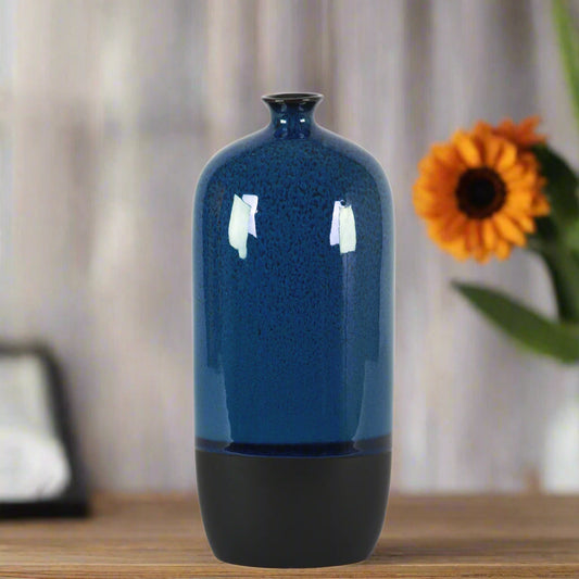 Avenza Glossy Ceramic Vase