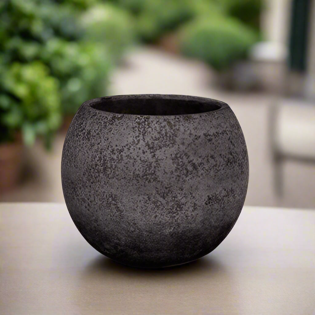 Tamara Terracotta Round Pot