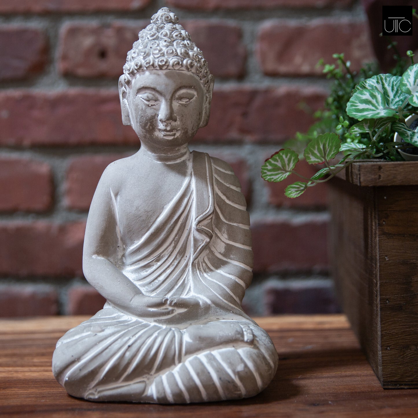 Vayen Meditating Buddha Figurine