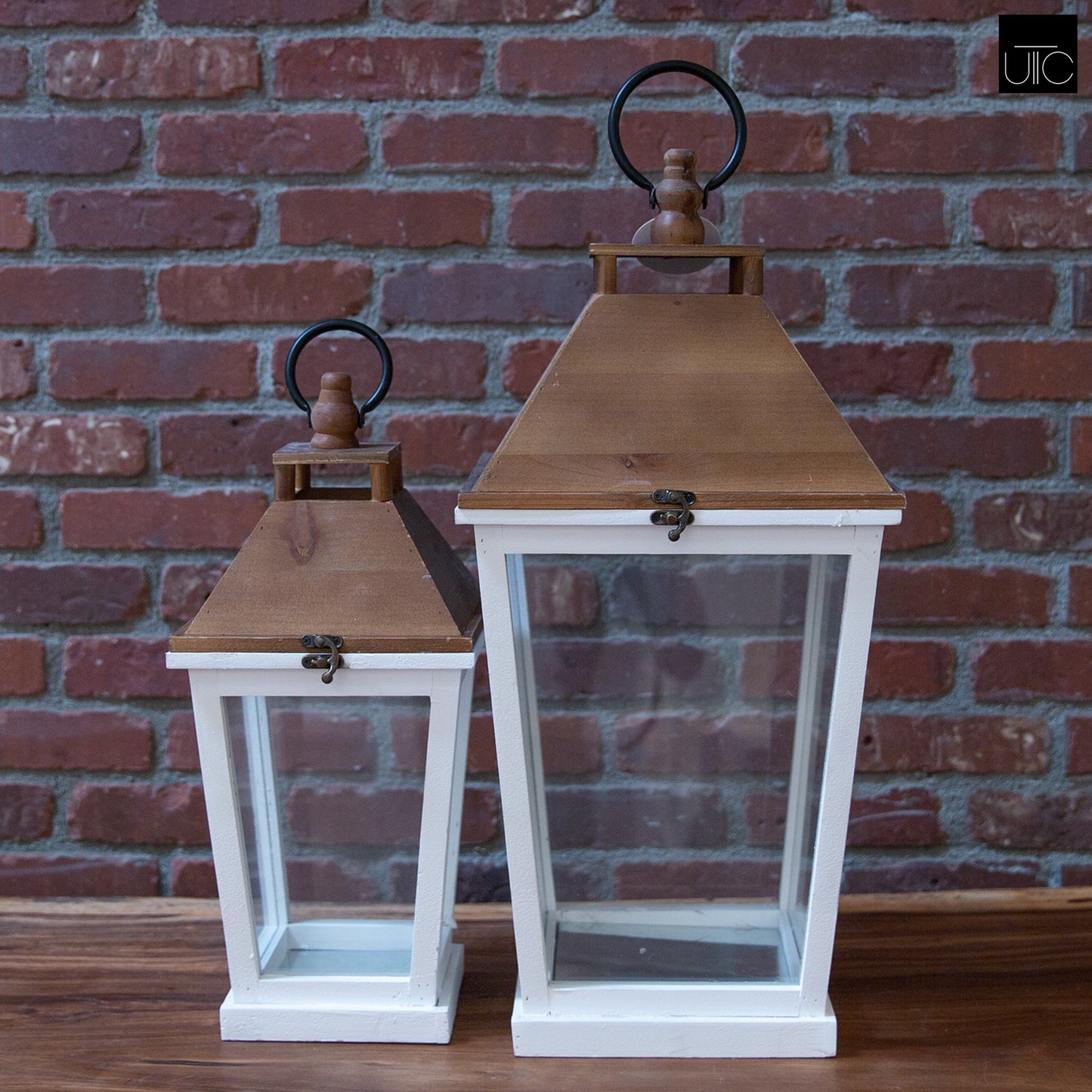 Avenlee White Wood Lanterns (Set of 2)