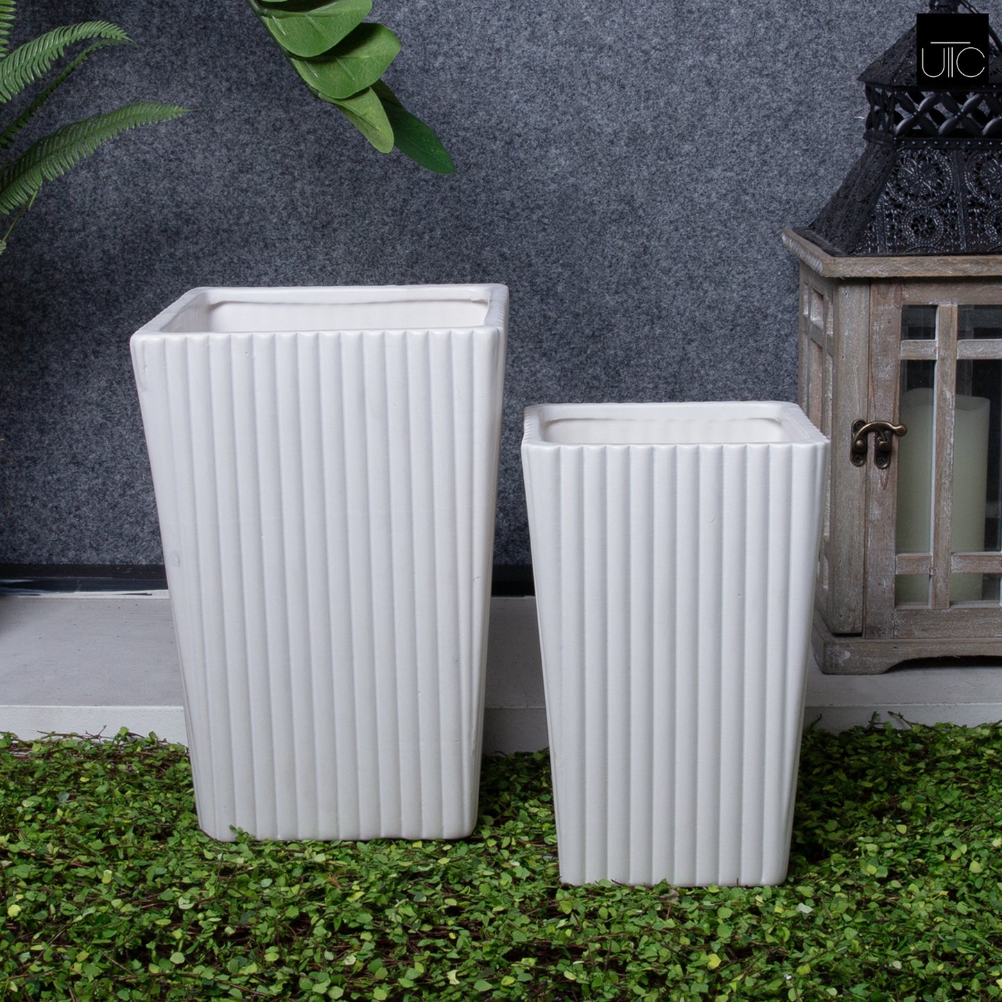 Flyn Ceramic Square Corrugated Vase (Set of 2)