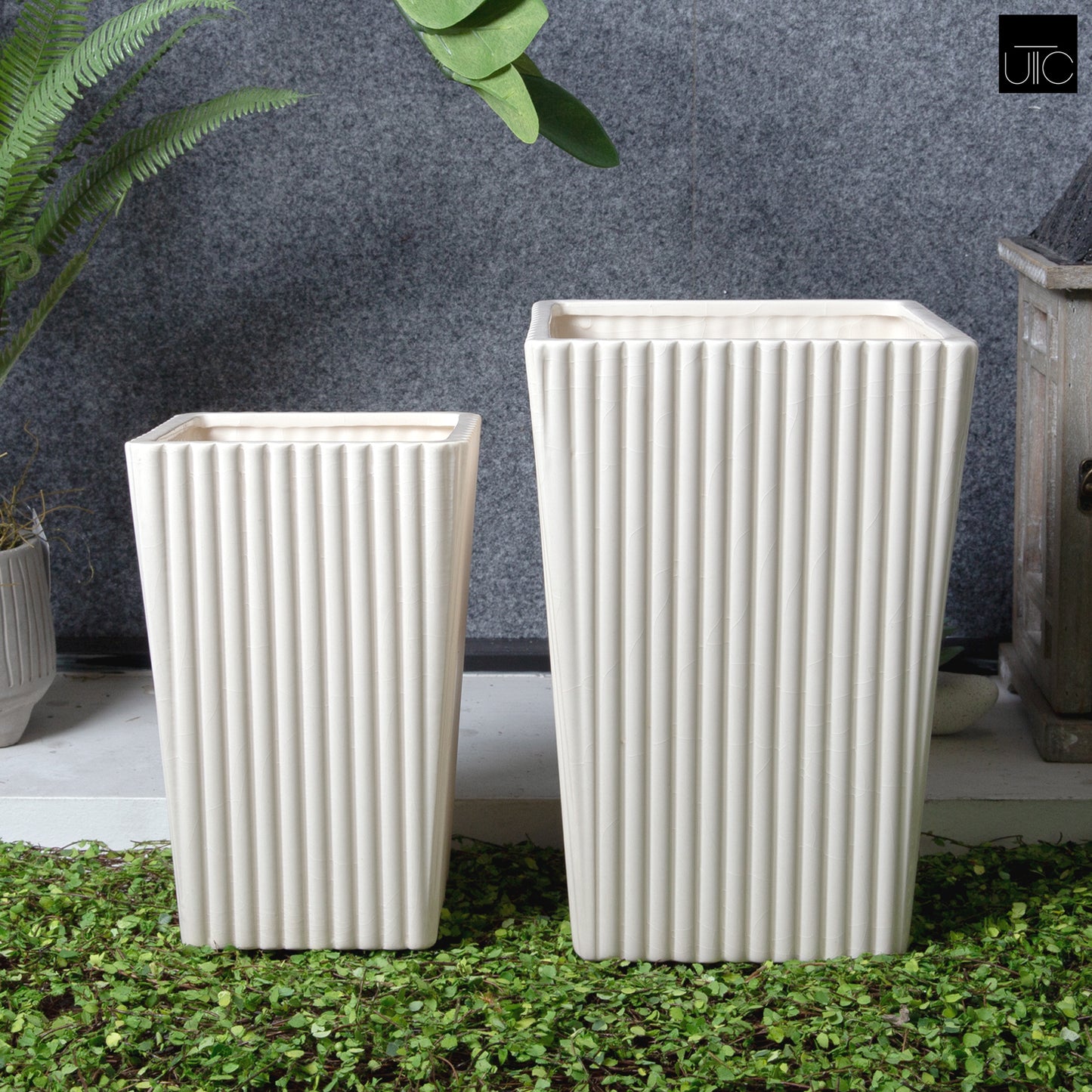 Flyn Ceramic Square Corrugated Vase (Set of 2)