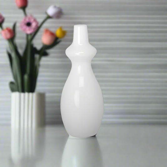 Kira Glossy White Ceramic Vase