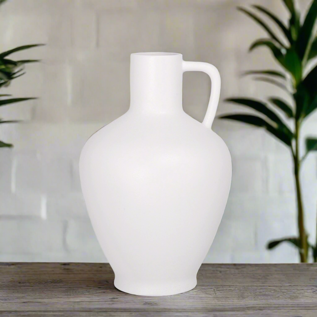 Solmere White Ceramic Vase with Handle