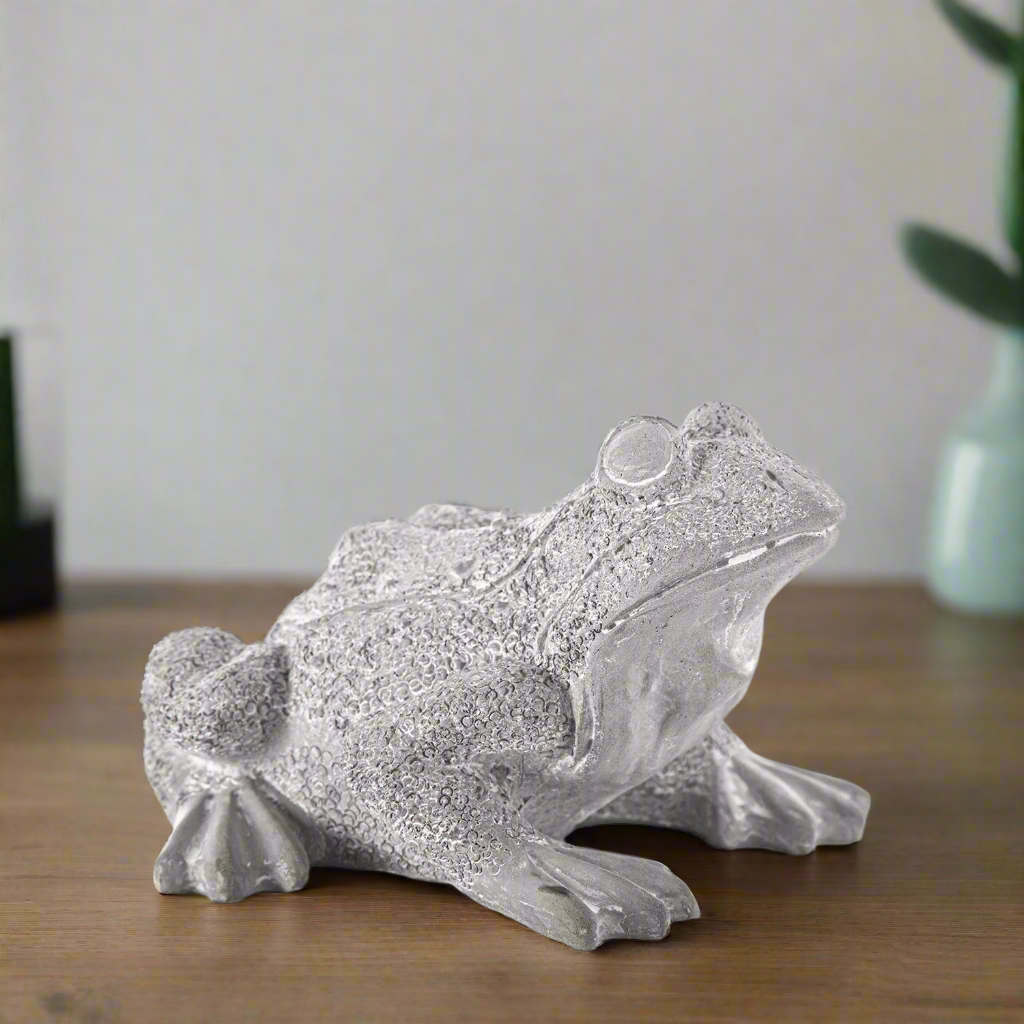 Noxley Rainfrog Cement Figurine