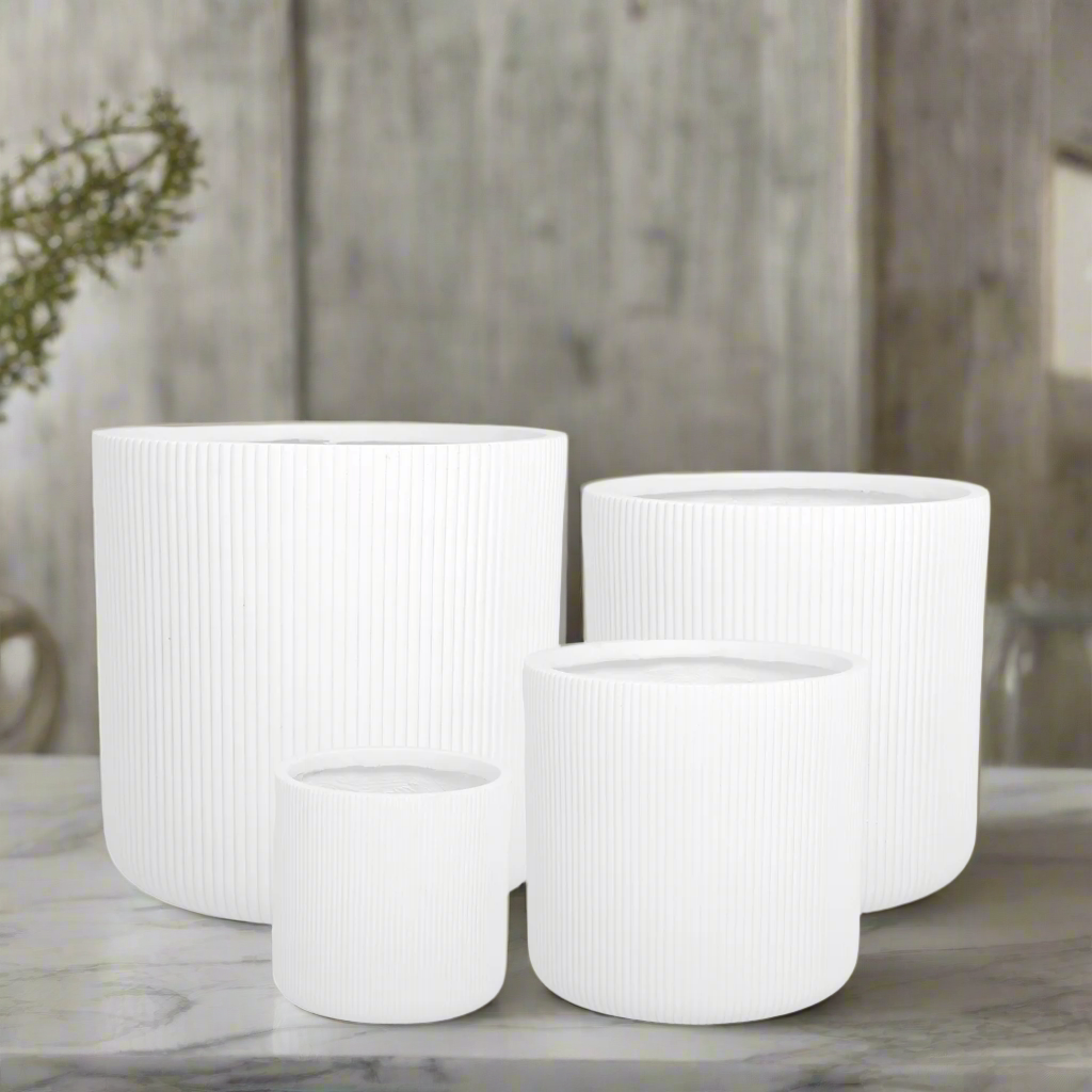 Kaelis White Fiberclay Planters (Set of 4)