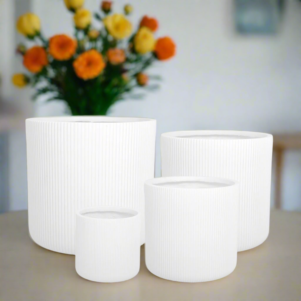 Kaelis White Fiberclay Planters (Set of 4)