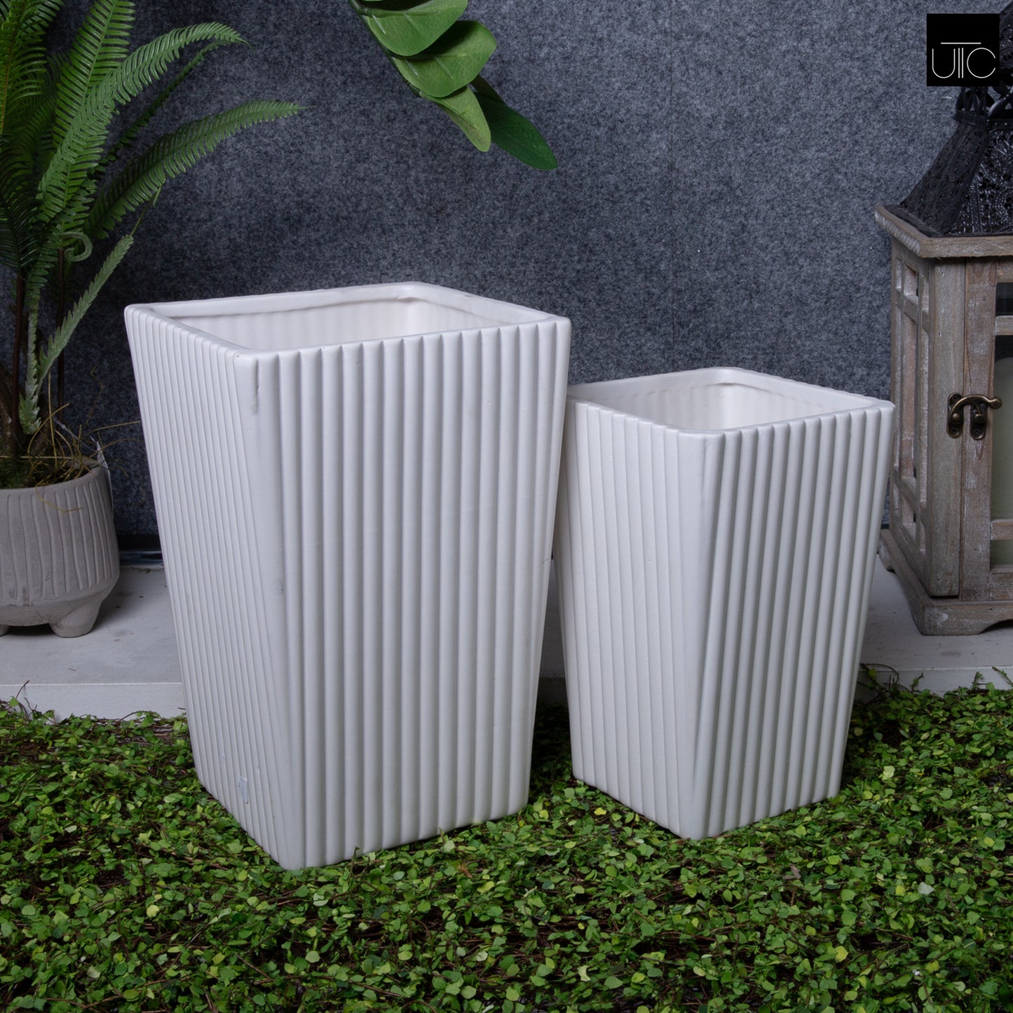 Flyn Ceramic Square Corrugated Vase (Set of 2)
