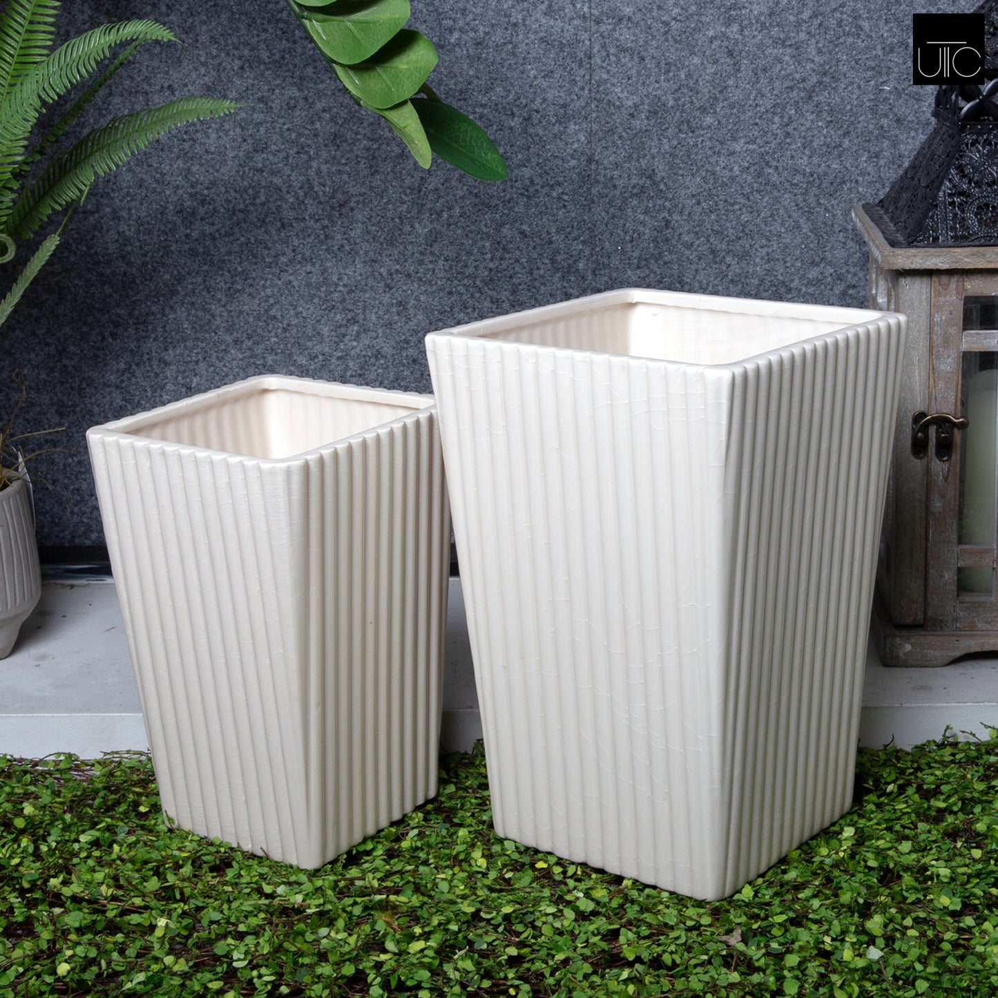 Flyn Ceramic Square Corrugated Vase (Set of 2)