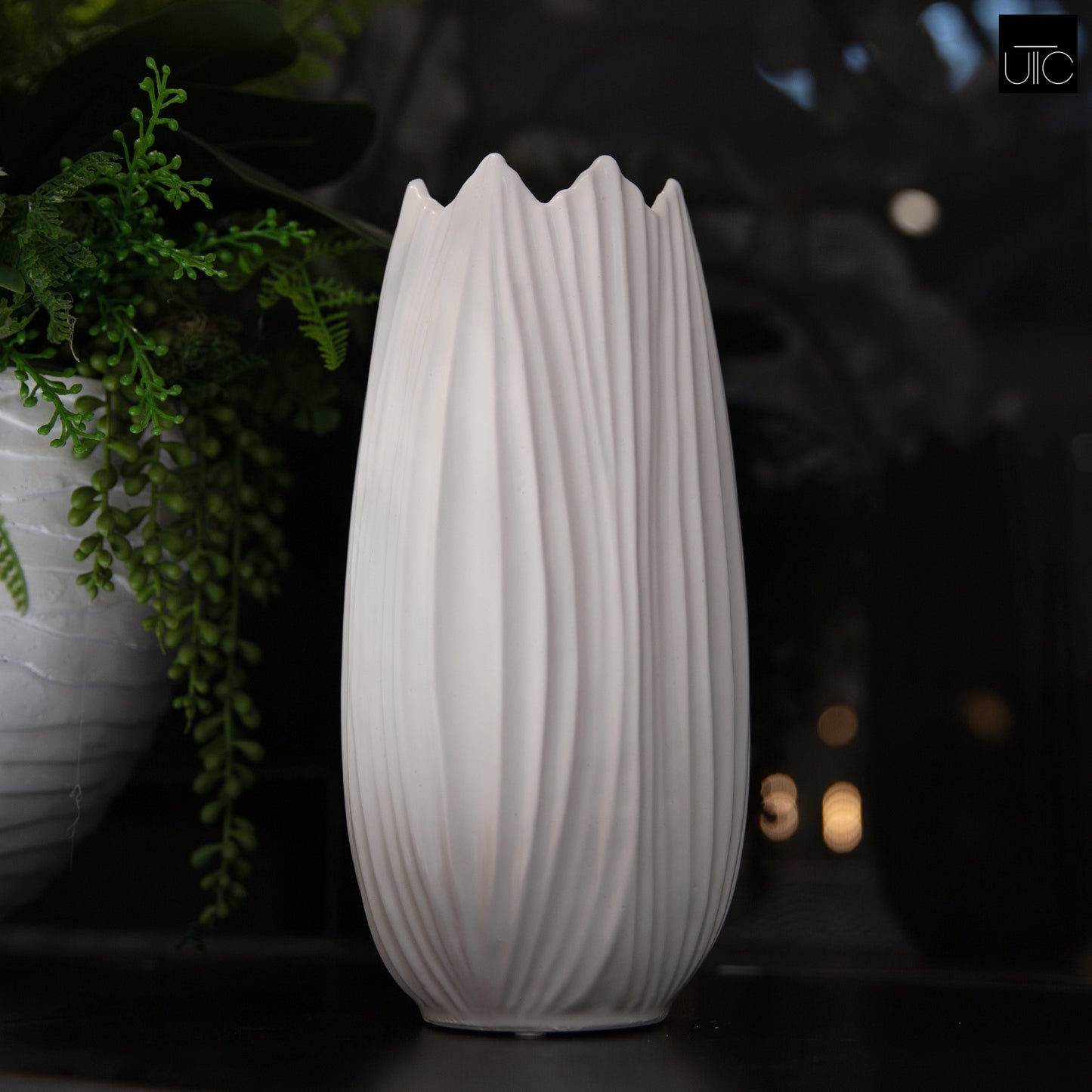 Rionie Embossed Pattern Ceramic Vase