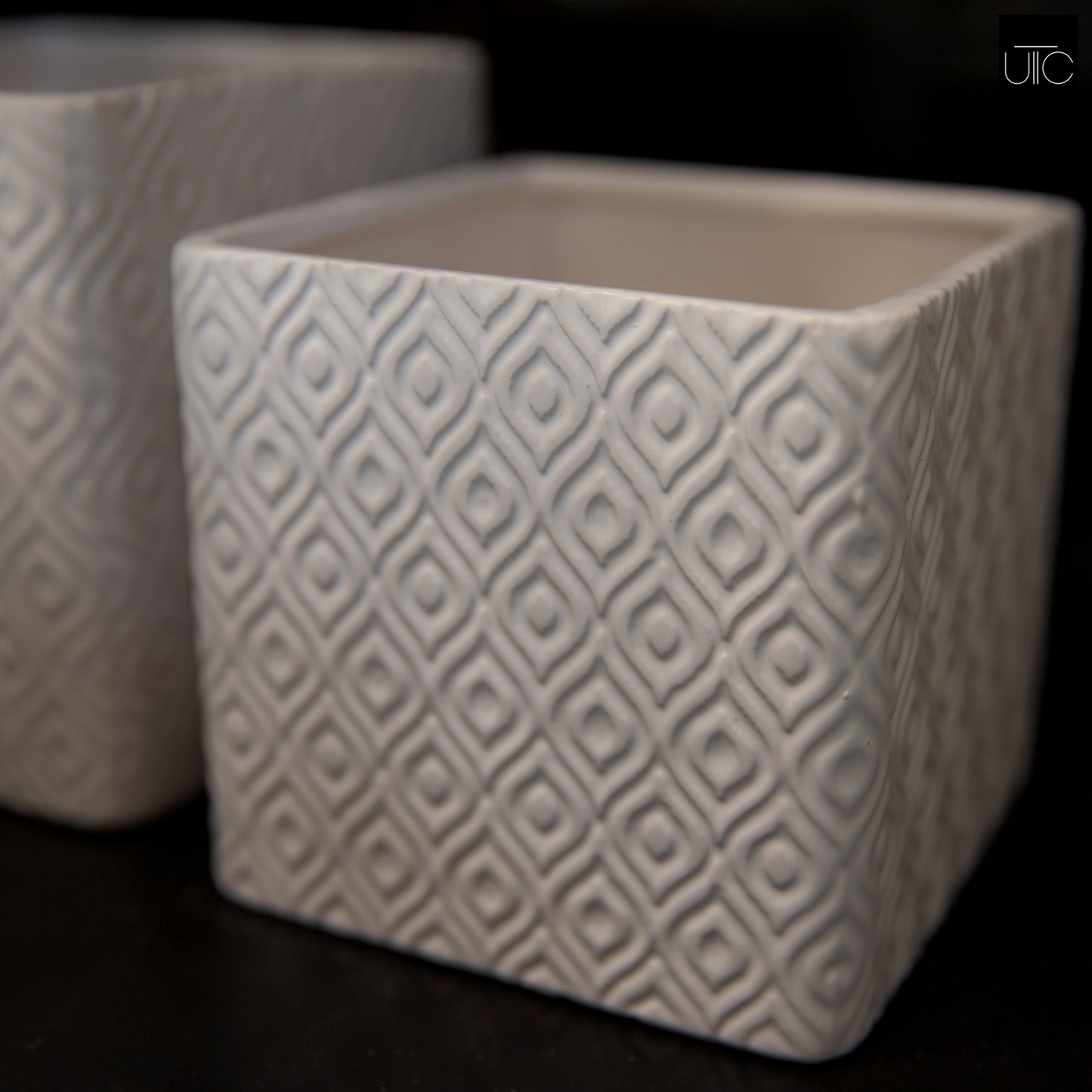 Ceramic Pot Matte Finish White-5.25"H -80