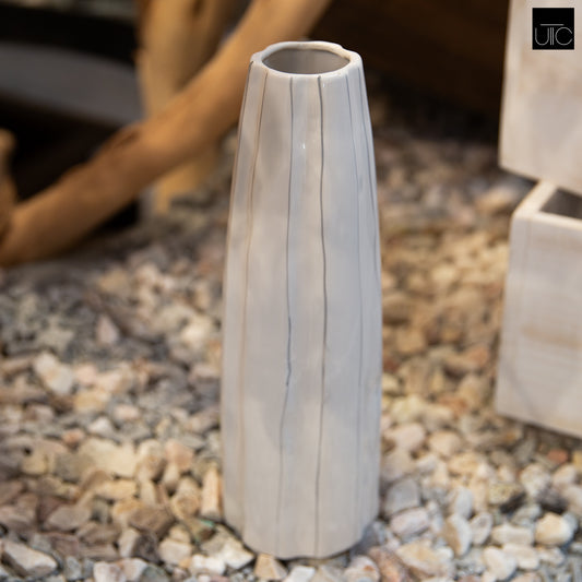 Celia Porcelain Crooked Pattern Vase