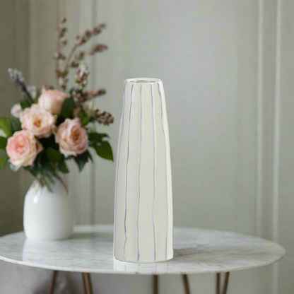 Celia Porcelain Crooked Pattern Vase