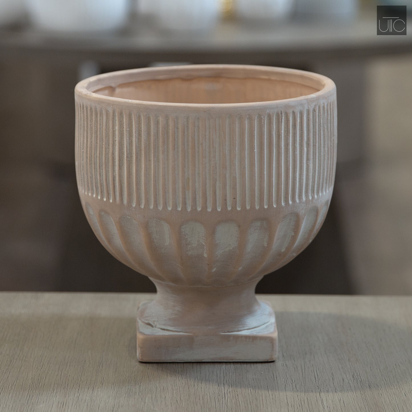 Lou Goblet-Style Pedestal Planter