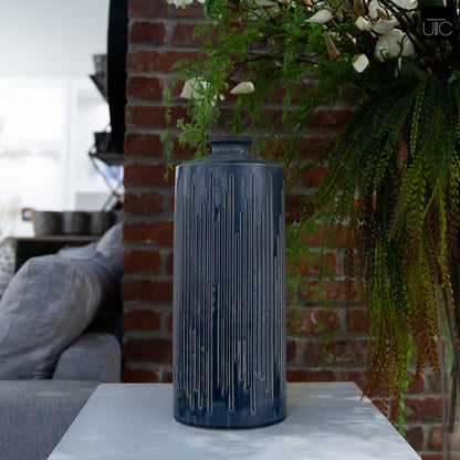 Zerith Vertical Line Design Ceramic Vase