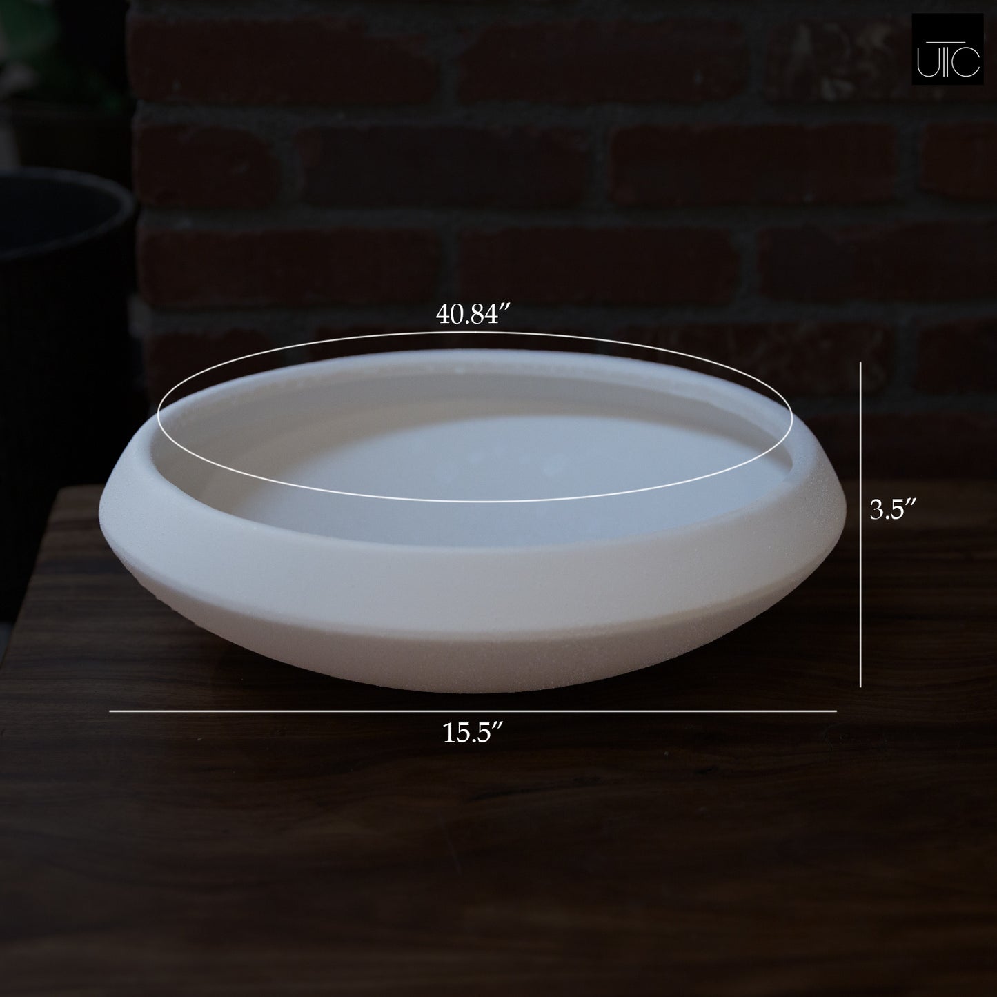 Thalara Stoneware Flower Pot