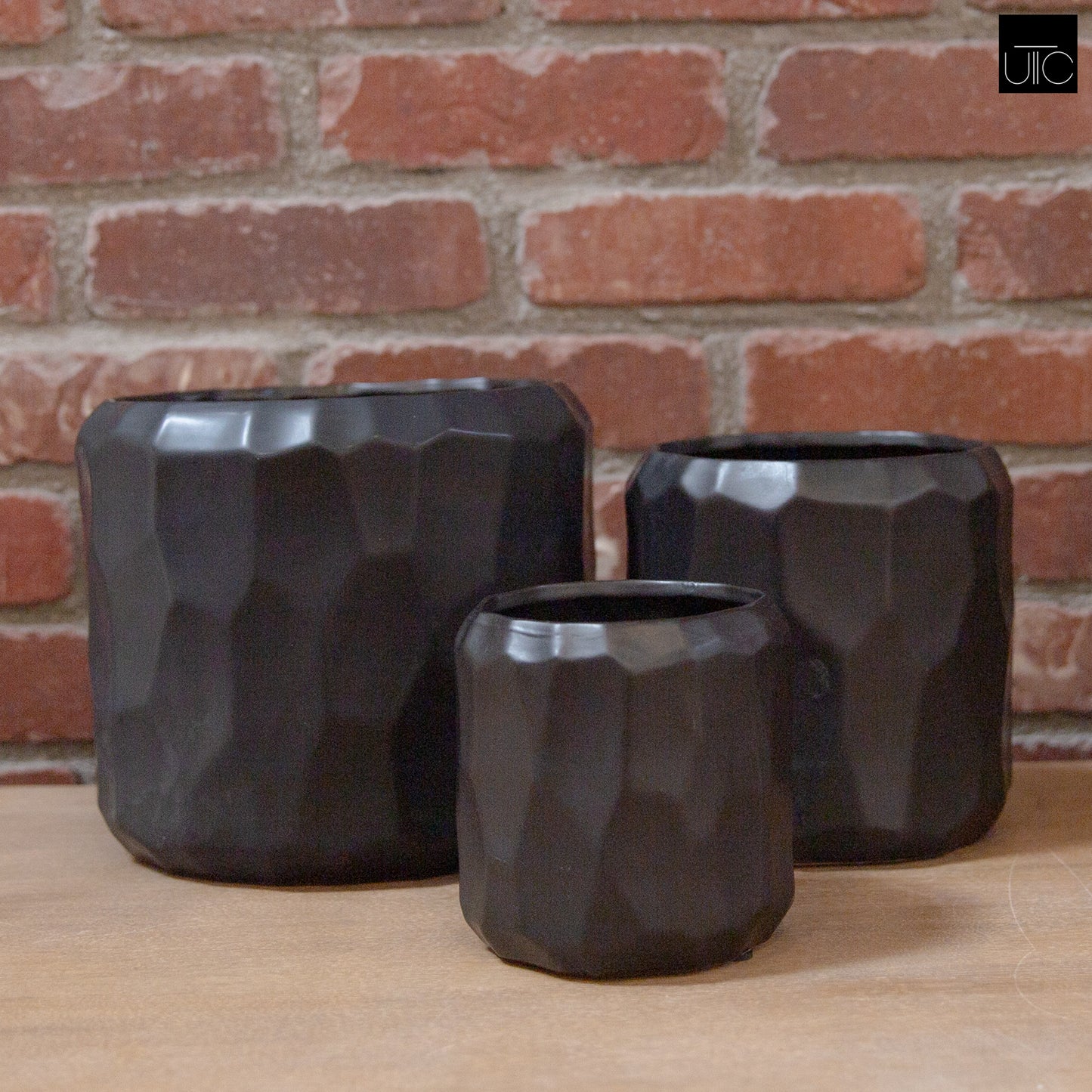 Ceramic Pot Matte Finish-7.50"H