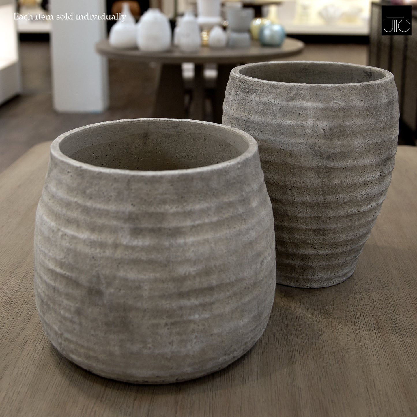 Larysa Ribbed Cement Planter