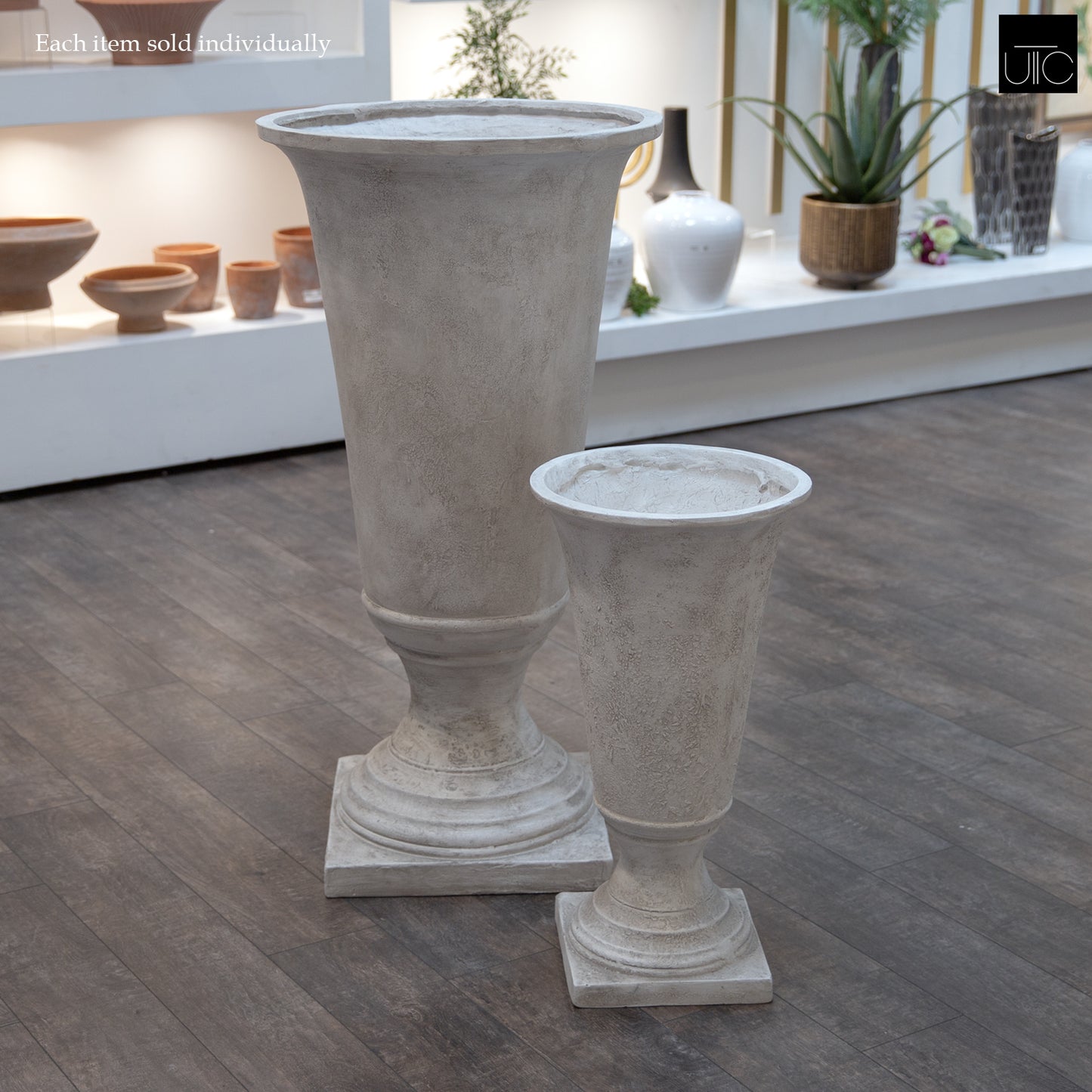 Misu Classic Fiberglass Urn Planter with Pedestal