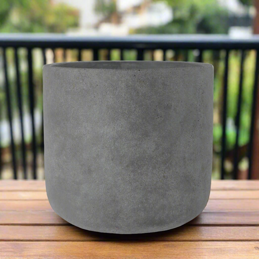 Neyra Terracotta Round Pot