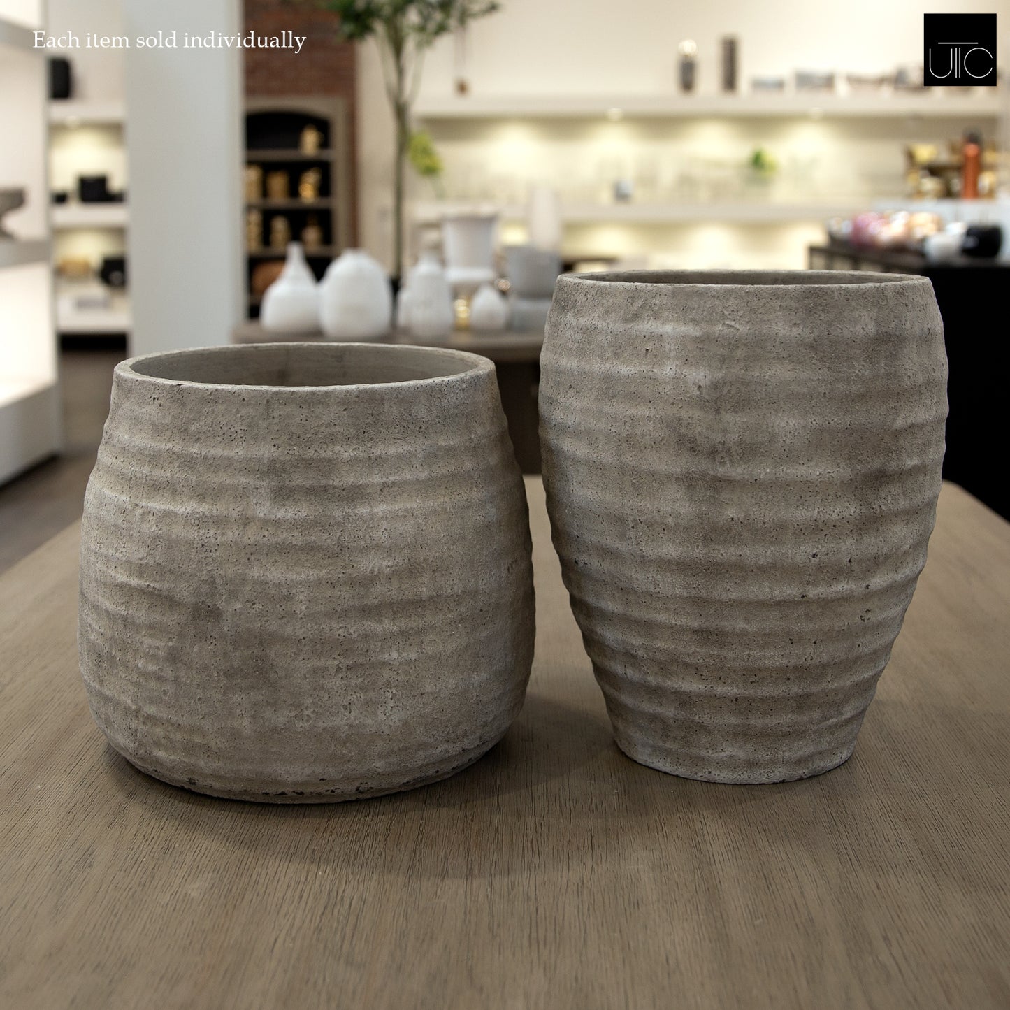 Larysa Ribbed Cement Planter