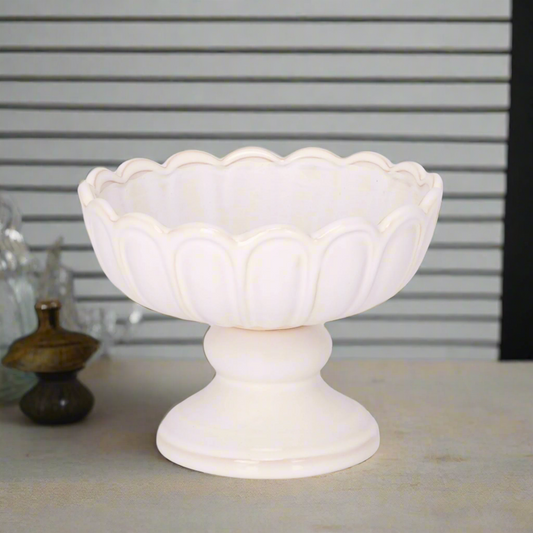 Hannah Stoneware Off-White Pot