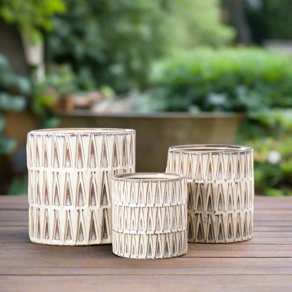 Floris Distressed Ivory Planter Set (Set of 3)