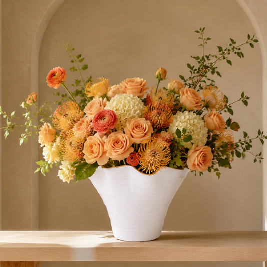 Galenne Curved Ceramic Vase