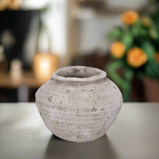 Roothe Cement Pot
